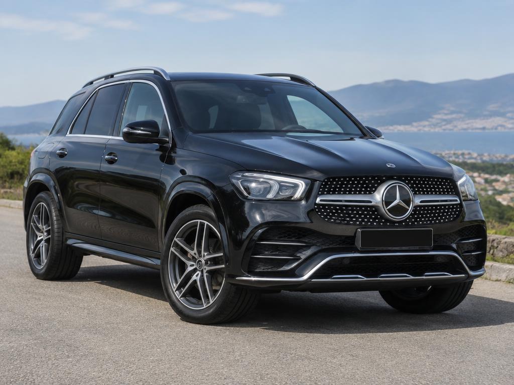 Illustrative image: Mercedes-Benz C200